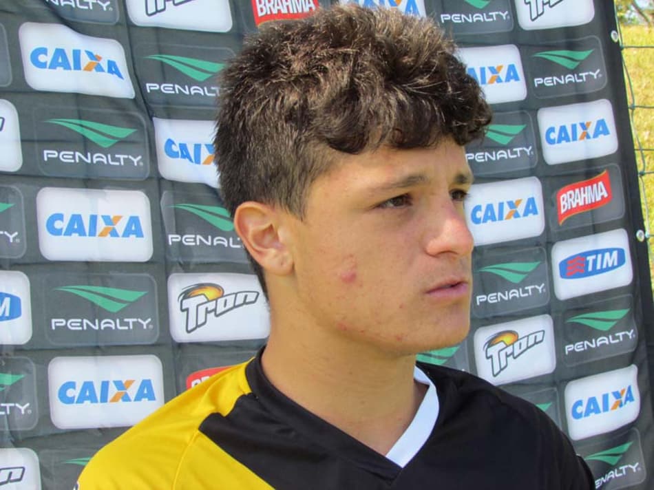 Lucas Crispim - Vasco (Foto: Guilherme Borini)