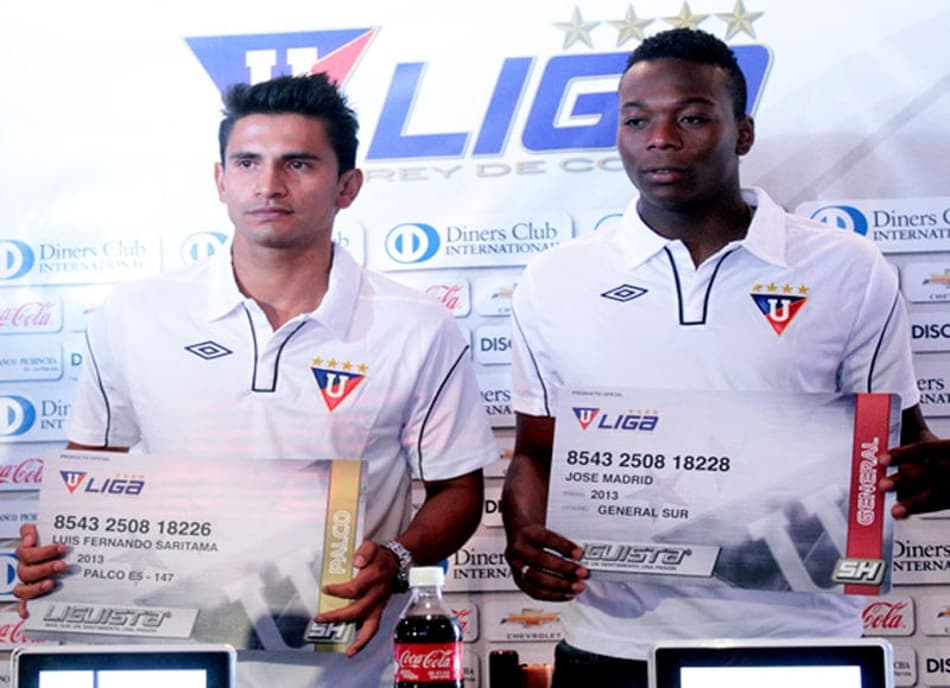 Saritama e Jose Madrid (Foto: Divulgação/LDU)