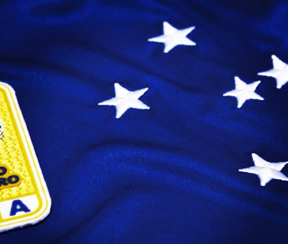 Cruzeiro vai divulgar novo uniforme em rede social nesta terça-feira