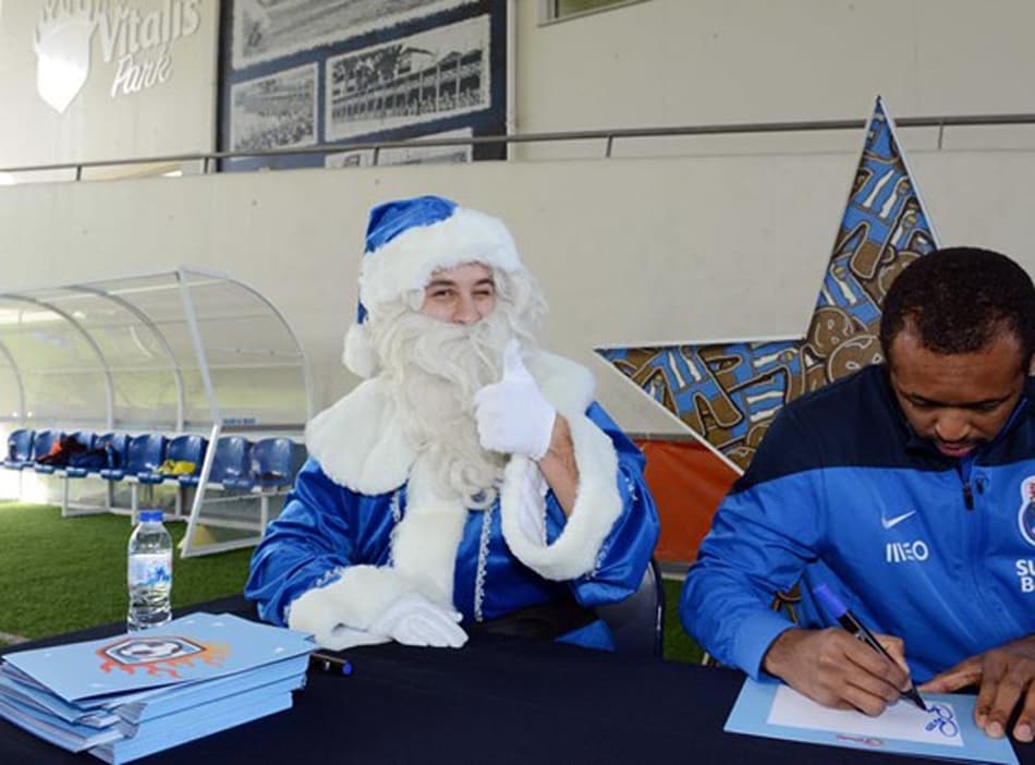 Helton e Carlos Eduardo em evento do porto (Foto: Divulgação/ FC Porto)