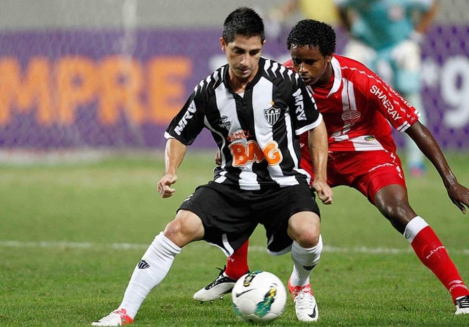 Atletas do Cruzeiro exaltam a liderança do Brasileirão
