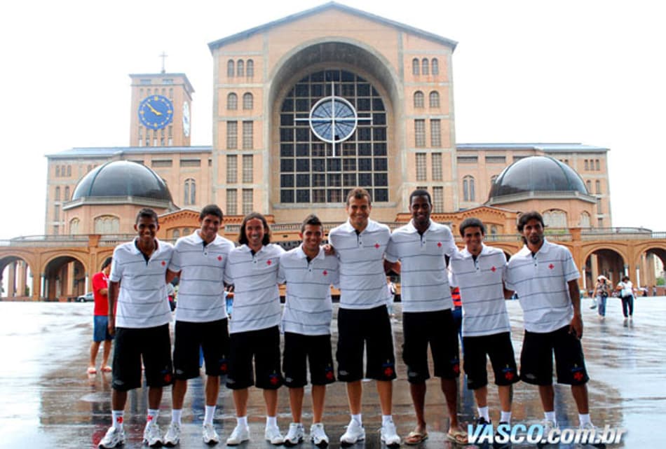 Jogadores do Vasco em Aparecida (Foto: Site oficial do Vasco)