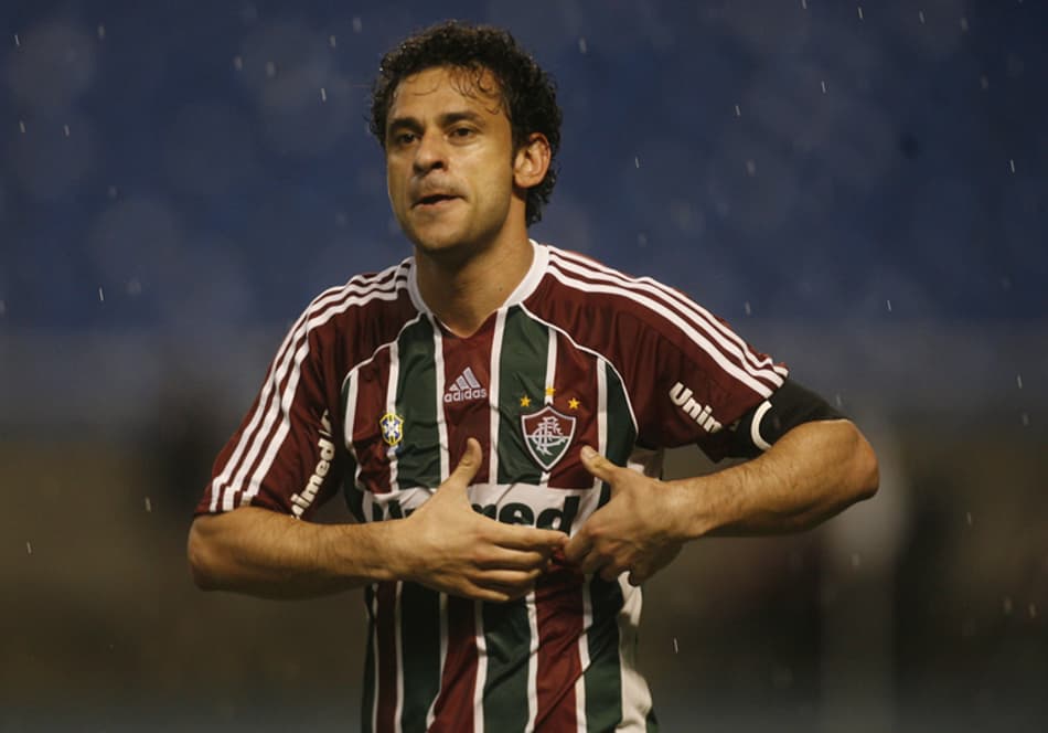 Lazaroni: Tenho de tirar leite de pedra’