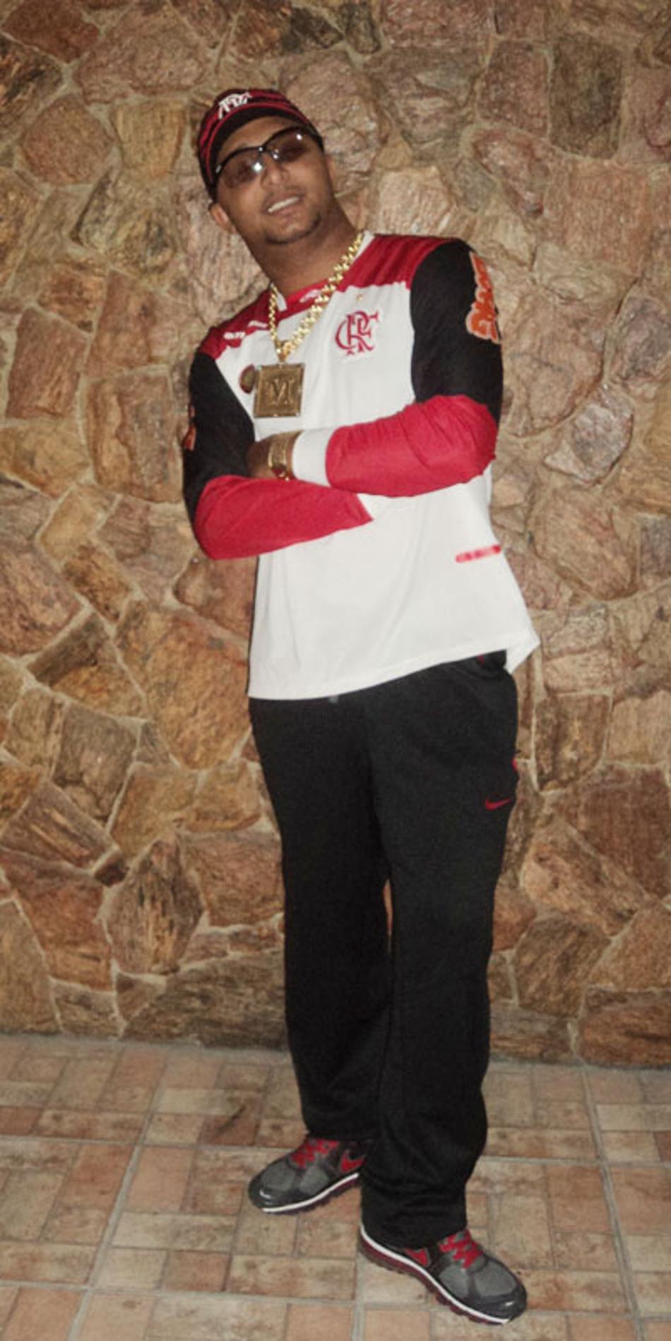 Mc Roba Cena- Musica Ronaldinho (Foto: Divulgação)