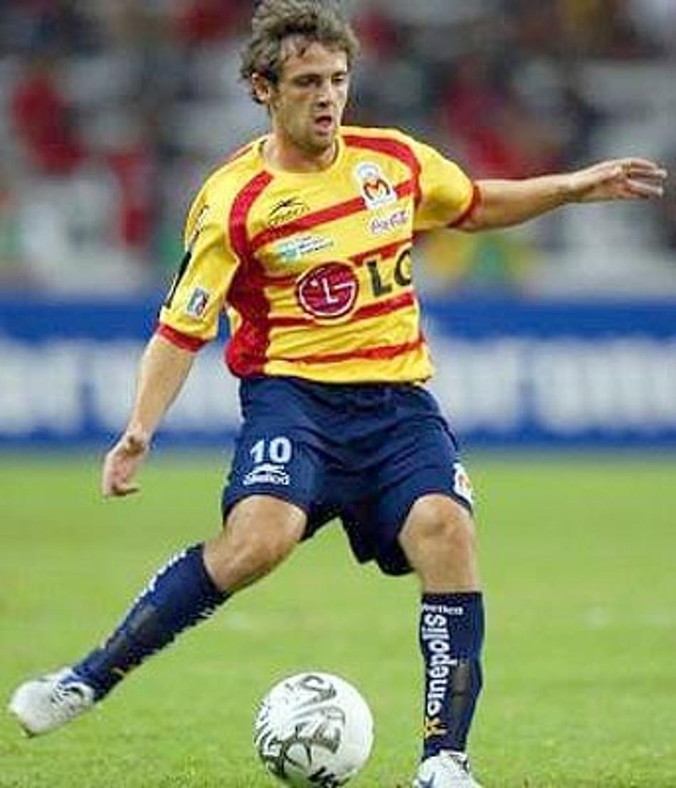 Muricy faz coletivo e mantém o time 4-4-2