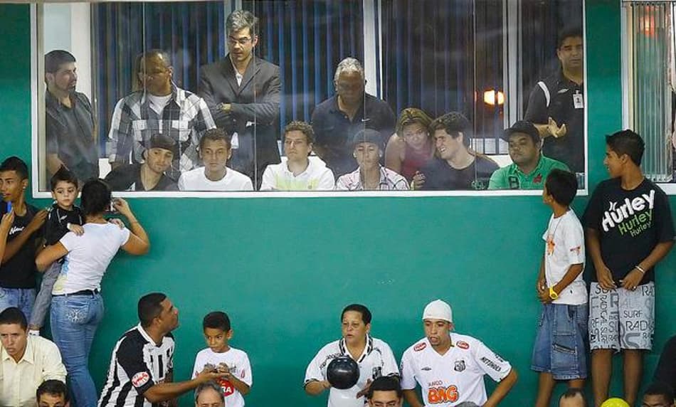 Rogério Ceni pega o Corinthians por quebra de tabu e do centésimo