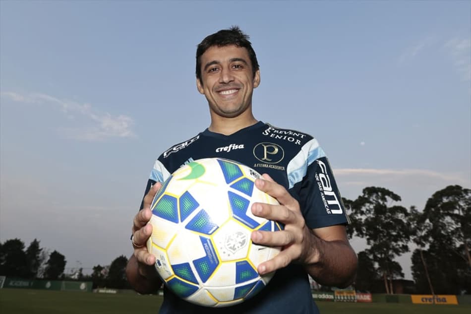 Com volta de Robinho, Palmeiras divulga relacionados para pegar Flu