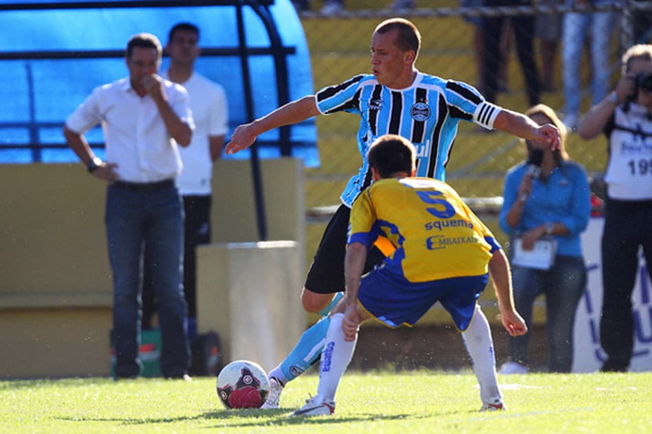 Grêmio perde a primeira sob o comando de Luxemburgo