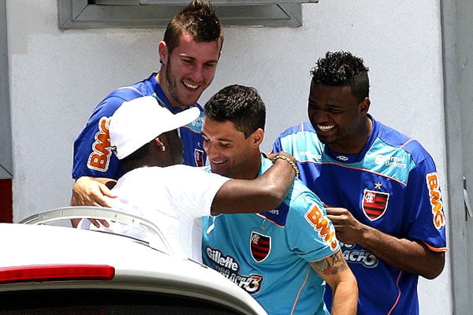 Léo Moura mira hepta: 'O Flamengo é movido a títulos'