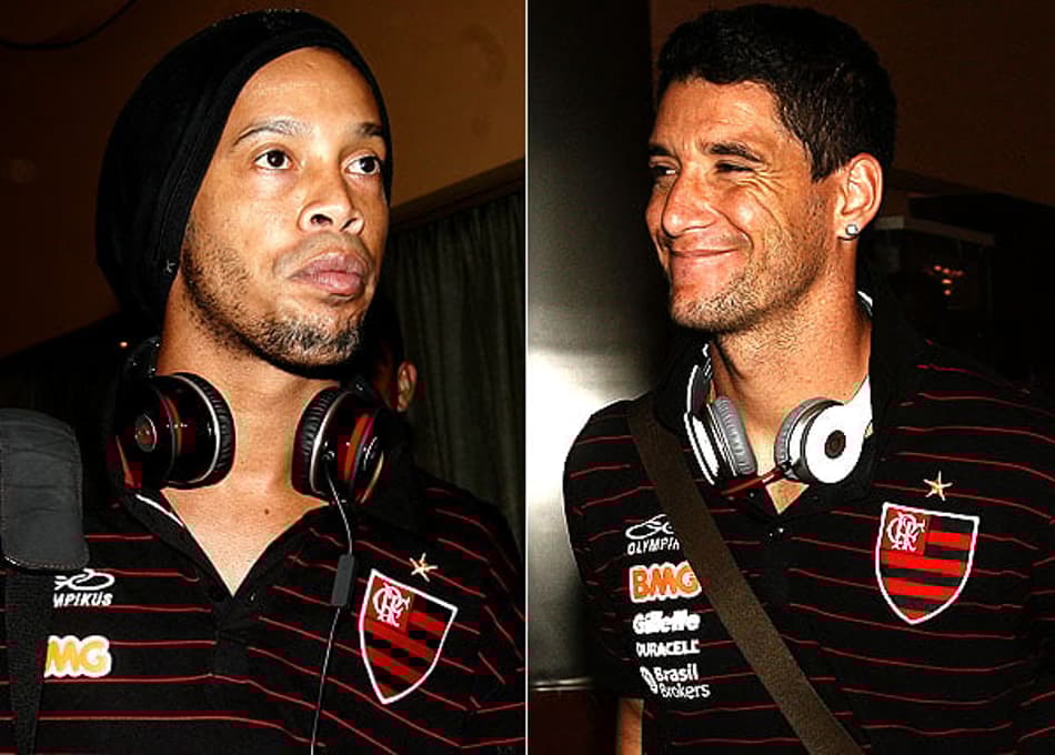 Ronaldinho e Thiago Neves - Embarque do Flamengo (Fotos: Paulo Sérgio)