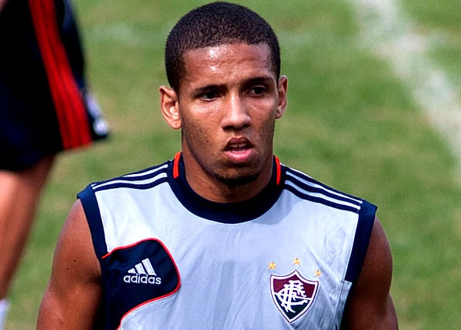 Fred diz não ter preferências por novo colega de ataque