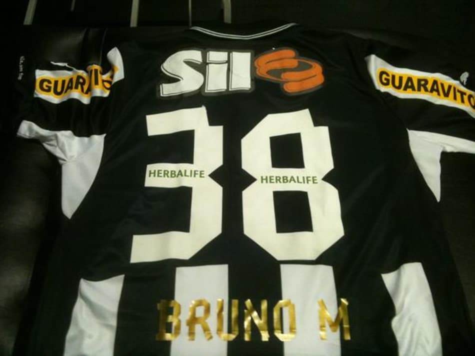Camisa Botafogo (Foto: Reprodução/Twitter)