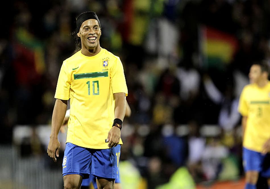 Bigode neles! Brasil vence Gana com gol de Damião