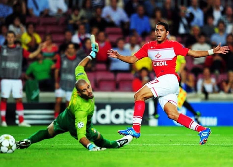 Ronaldinho treina normalmente, mas atacante Jô segue machucado