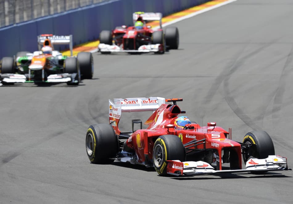 Fernando Alonso caros - (Foto:Rafa Rivas/AFP)