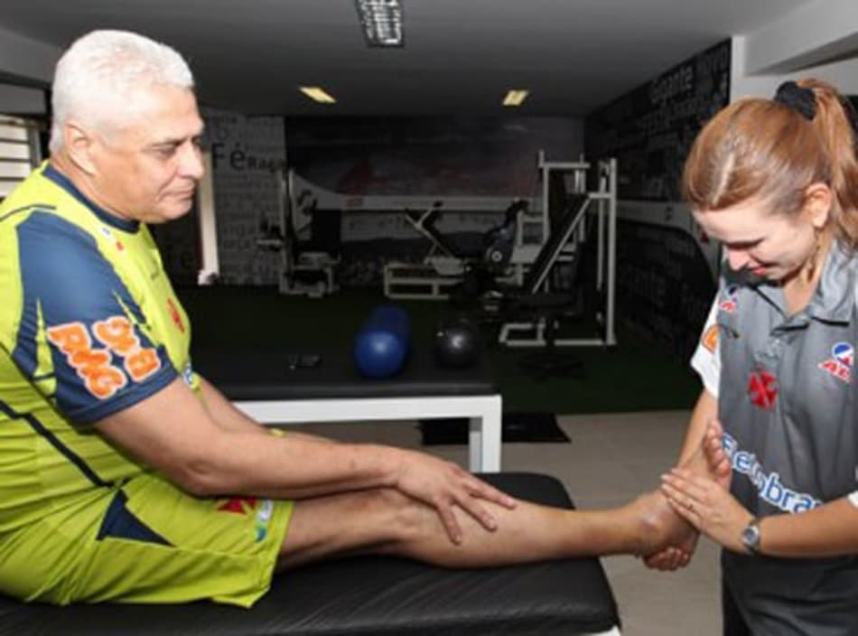Roberto Dinamite Fisioterapia (Foto: Divulgação/Vasco da Gama)