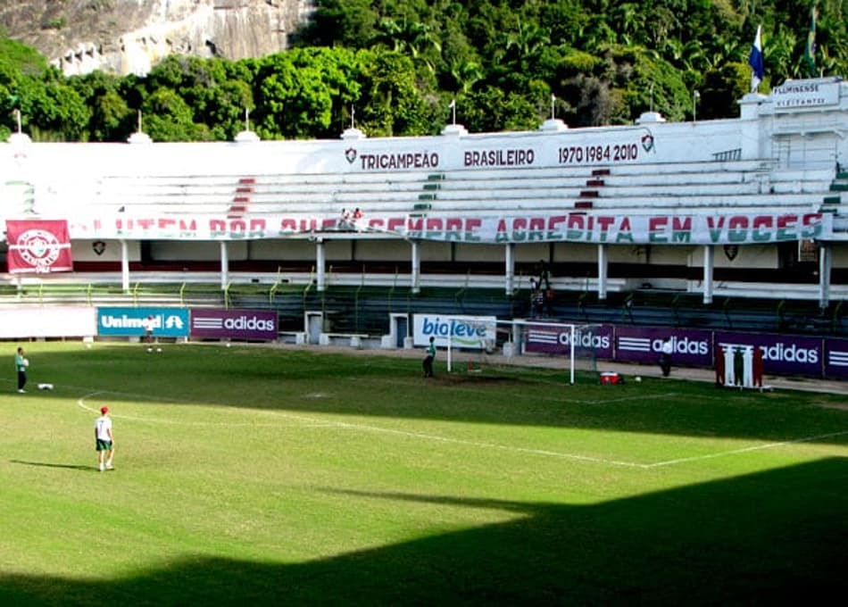 Mauricio Assumpção descarta acúmulo de funções no departamento de futebol