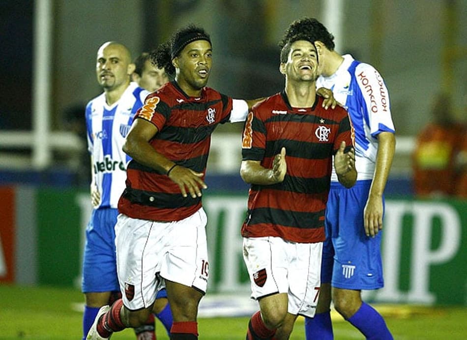 Atacante do São Caetano insatisfeito com a reserva