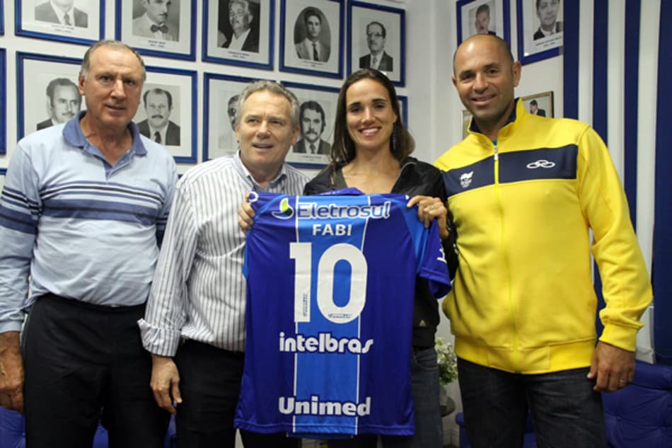 Fabiana Beltrame (Foto: Divulgação/Site Oficial do Avaí)