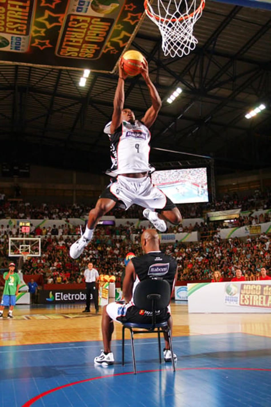 Jogo das Estrelas - Enterradas (Foto: Luiz Pires/LNB)