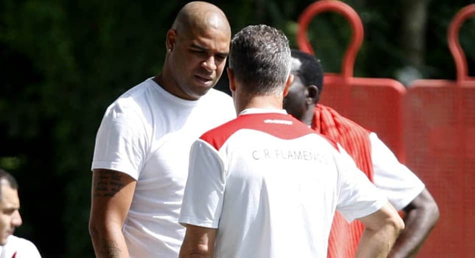 Com resposta no campo, Martínez vira boa opção para Tite