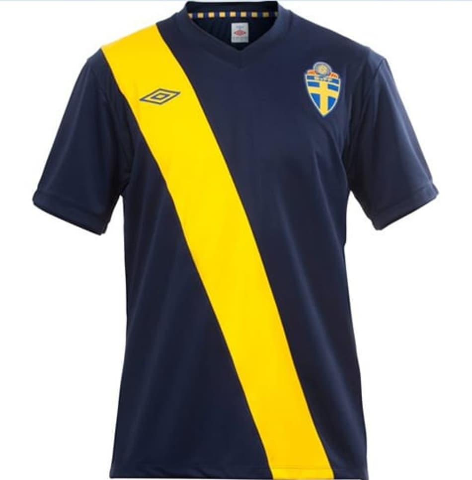 TL - Nova camisa visitante da Suécia (Foto: Divulgação)