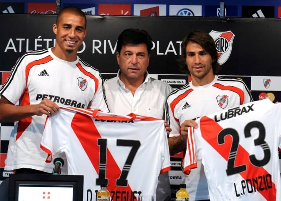 Apresentação de Trezeguet e Ponzio no River Plate (Foto: Reuters)
