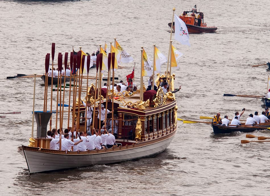 Dilma se diverte com atletas brasileiros no Crystal Palace