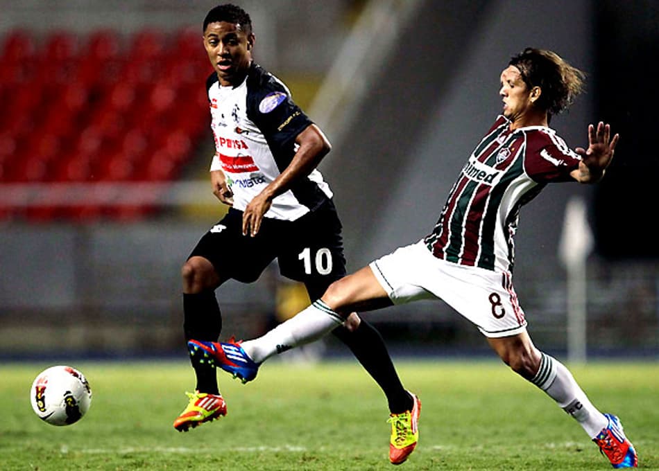 Diguinho - Fluminense x Zamora (Foto: Gil Montana/Reuters)