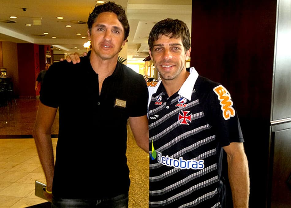 Juninho e Edmilson em Atibaia (Foto: Bruno Braz)