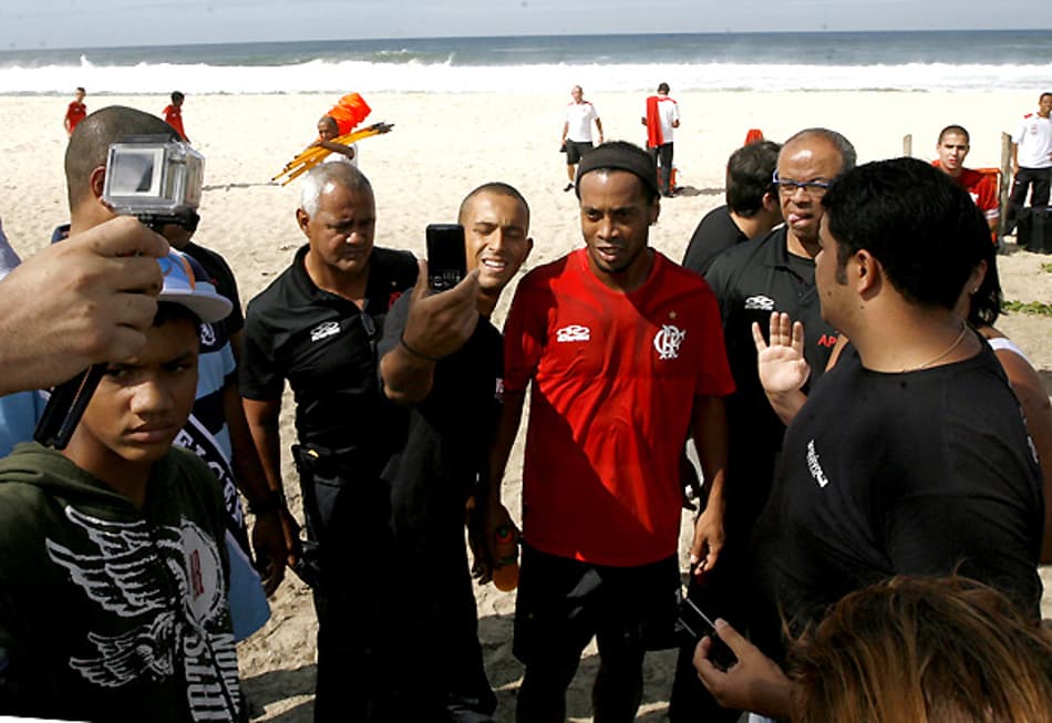 D’Alessandro não viaja e está fora do jogo com o Flu