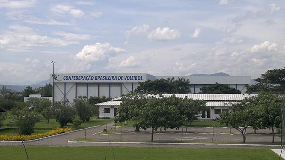 Brasileiro leva prêmios da noite do UFC e embolsa R$ 233 mil