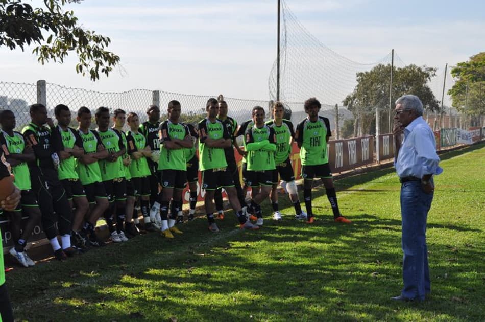 Feijão garante vaga nas oitavas do ATP de Kitzbuhel