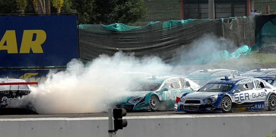 Sagna: 'Johnson me pisou de propósito'