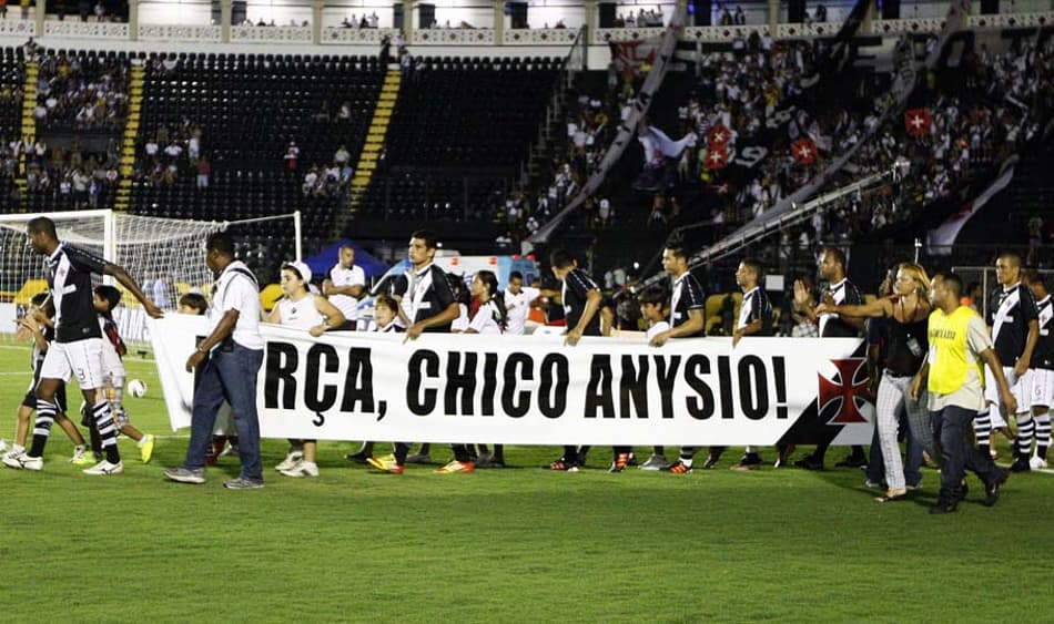 Derrota na estreia ainda repercute na Toca da Raposa