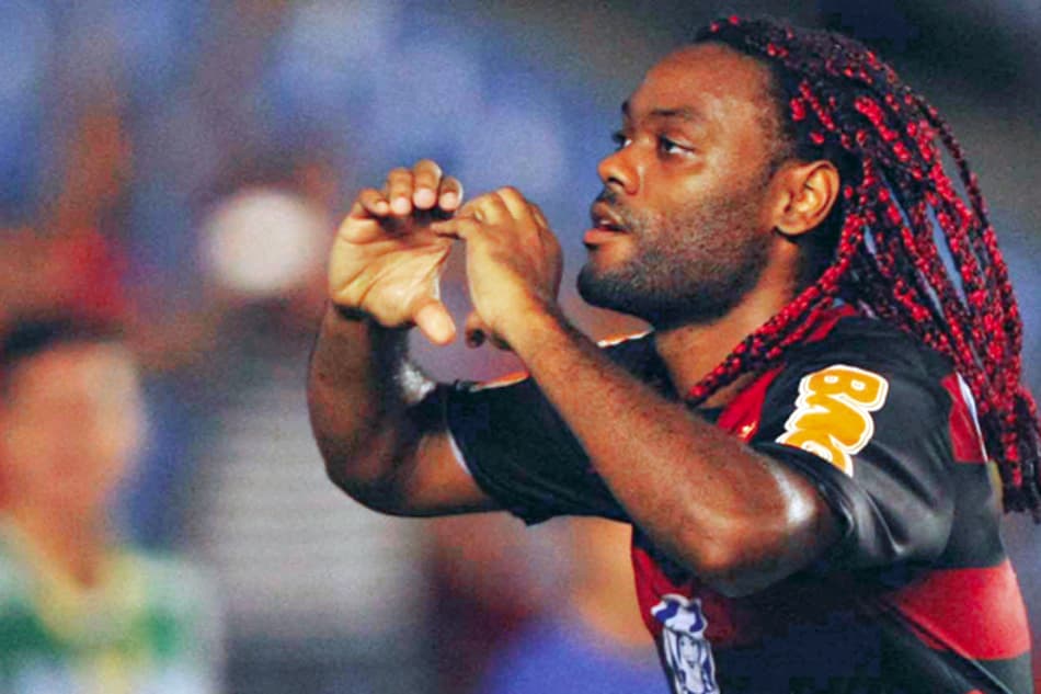 Felipe elogia Elton e destaca elenco do Vasco