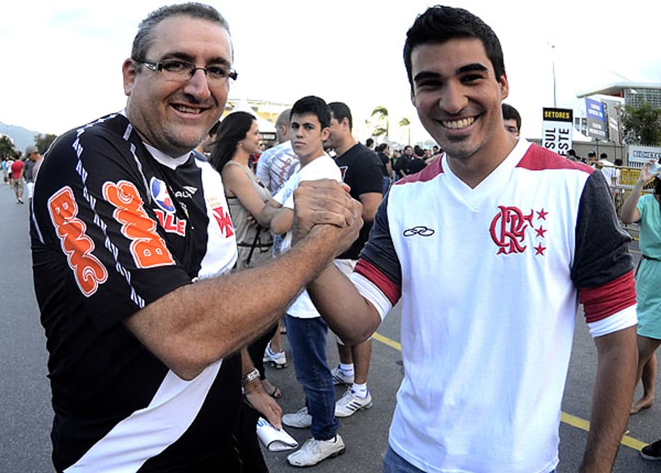 Frizzo minimiza problemas e promete reforços no Verdão