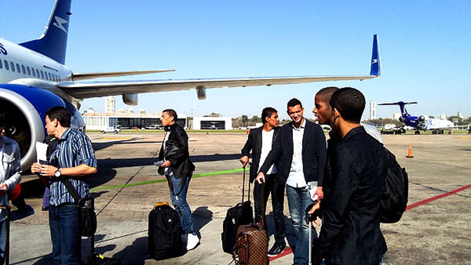 Edilson exalta garra dos jogadores do Furacão