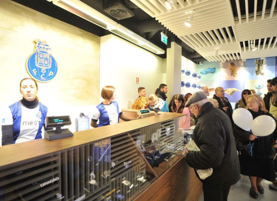 Goleiro Tiago, ex-Vasco, acerta por um ano com Ceará