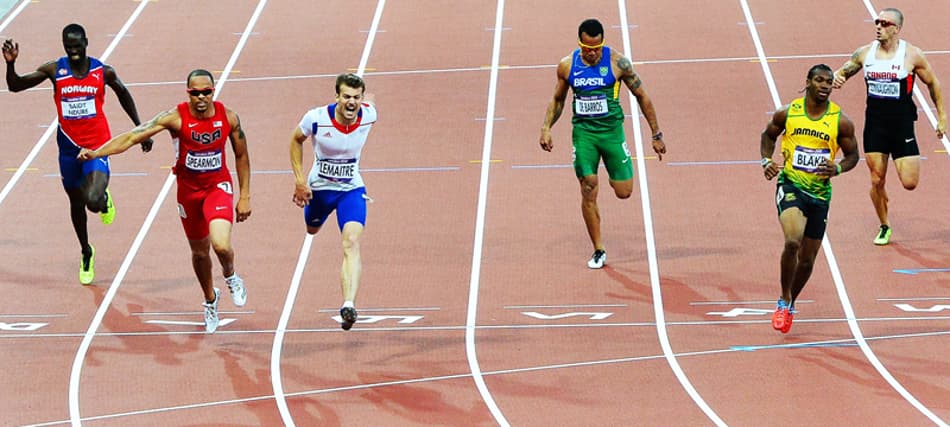 Podolski pede duas semanas para atingir seu nível ideal