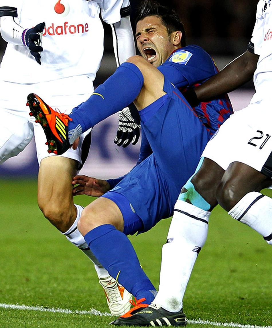 Villa fratura a tíbia - Al Sadd x Barcelona (Foto: Kim Kyung-Hoon/Reuters)