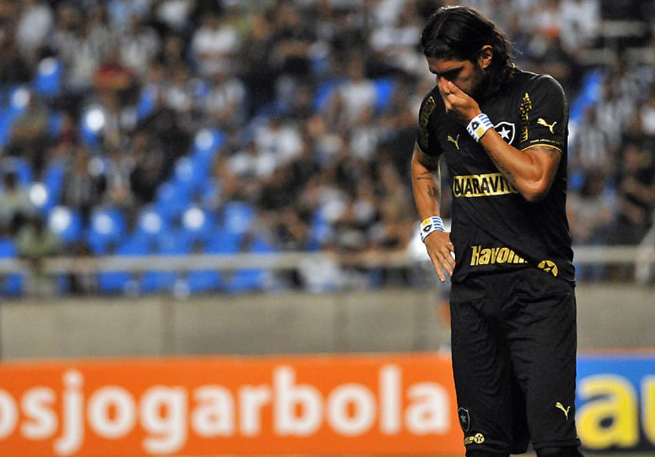 Bota sonha com nova virada, mas vê Ponte quebrar tabu