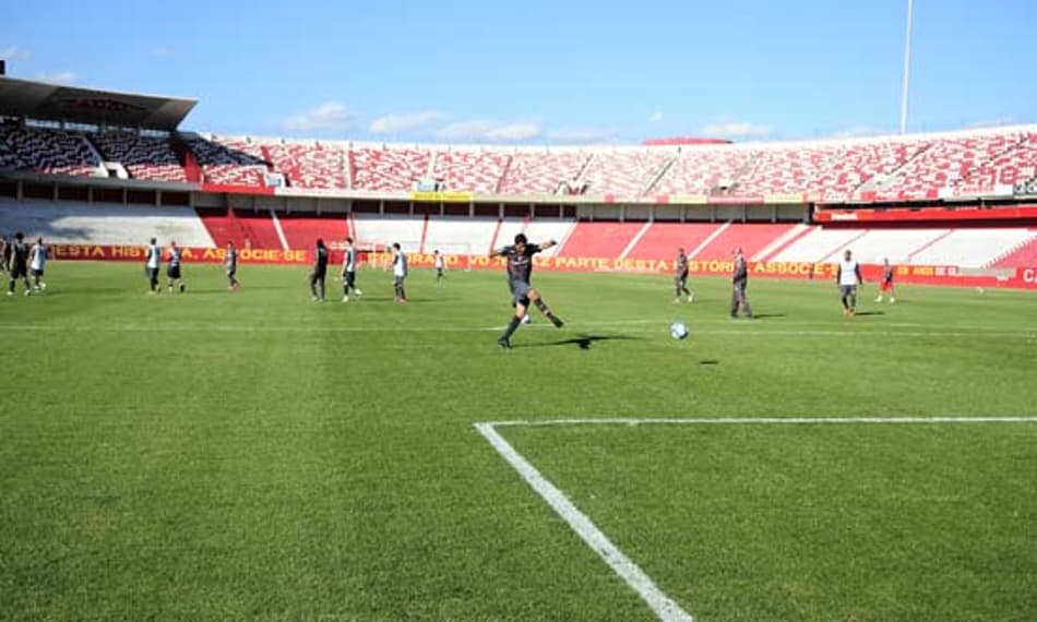 Gramado do Beira-Rio já está 100% após show