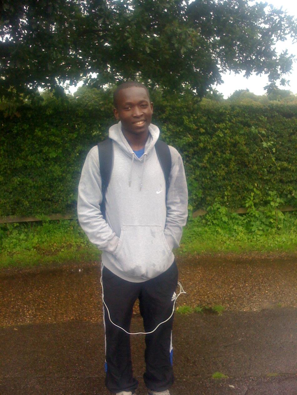 Wenger vê treino do Brasil com 'olhos de cobiça' e desperta sonho nigeriano