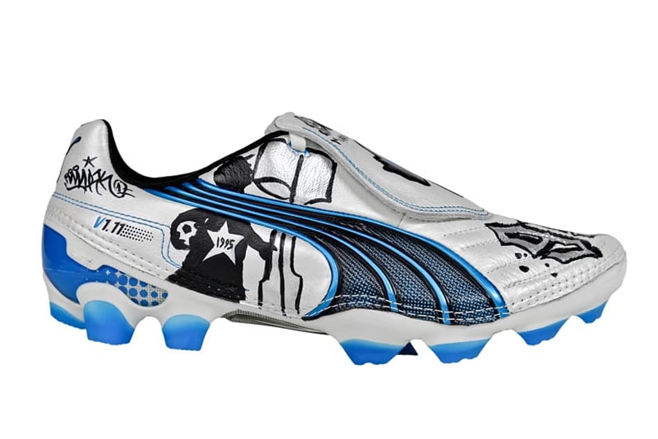 Túlio Maravilha ganha chuteira, camisa especial e produtos pelo milésimo