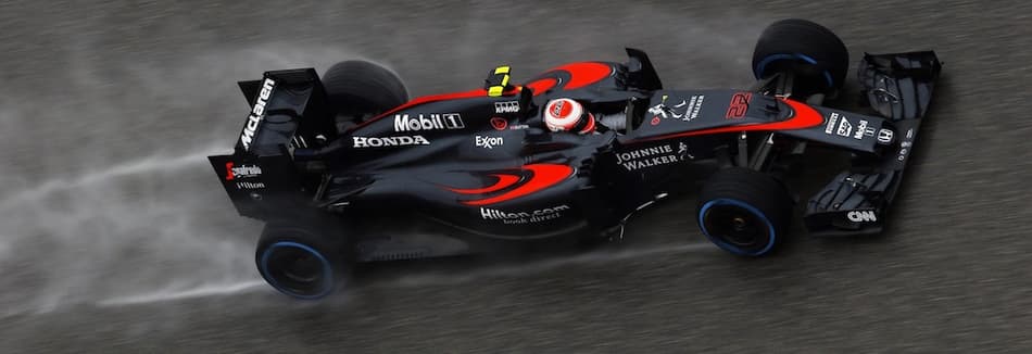 Fernando Alonso e Jenson Button serão punidos por trocas de motores