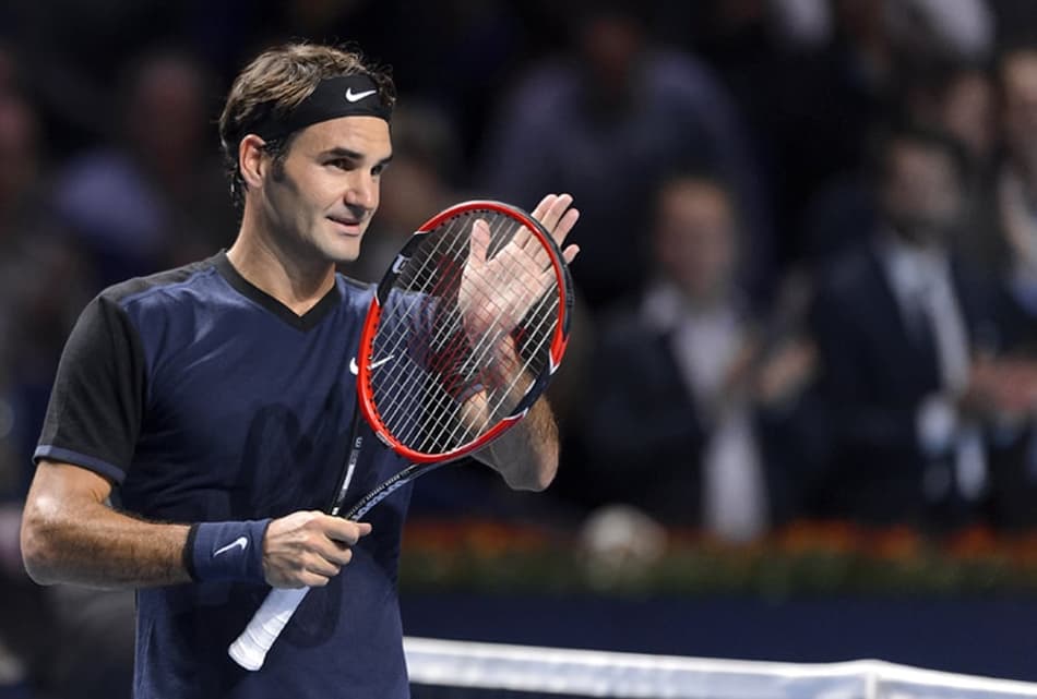 Federer supera Dimitrov em jogo duro e encara Thiem na semi em Brisbane