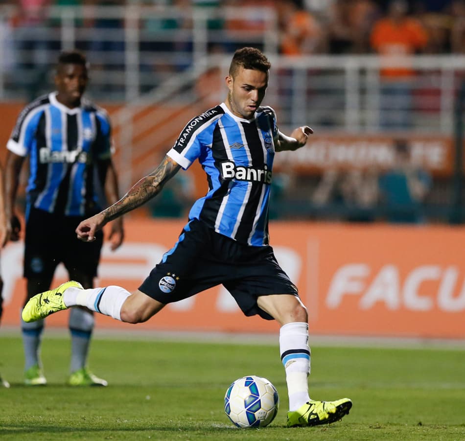 Luan - Grêmio (Foto: Marcello Zambrana/AGIF/Lancepress!)