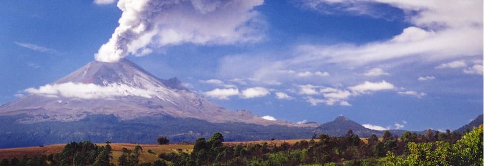 Vulcão próximo ao circuito mexicano entra em erupção