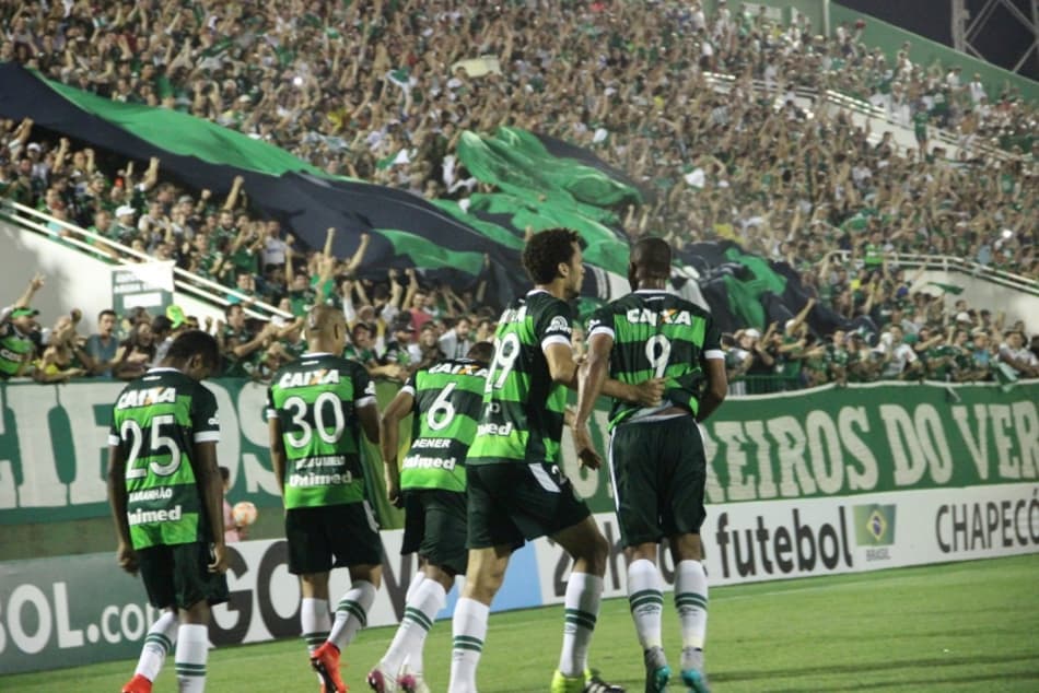 Após jogo histórico, Chape tem permanência na elite como objetivo
